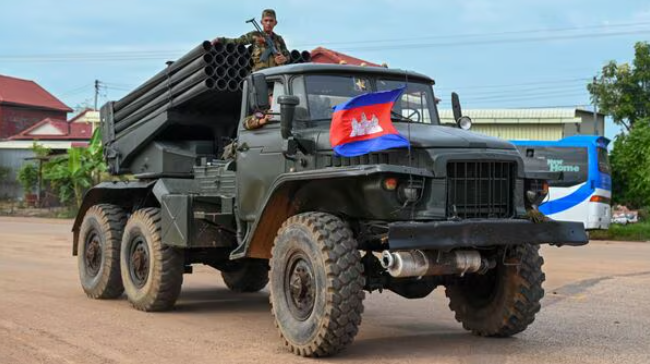 Cambodia, Thailand trade fire; ceasefire talks urged