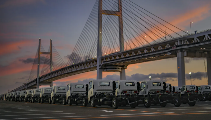 Japan’s exports decline for a second consecutive month amid stalled U.S. trade talks, fueling concerns of a potential recession.